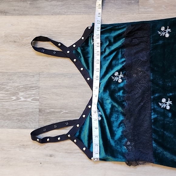 ZARA VELVET AUTUMN/WINTER DRESS - Picture 3 of 12